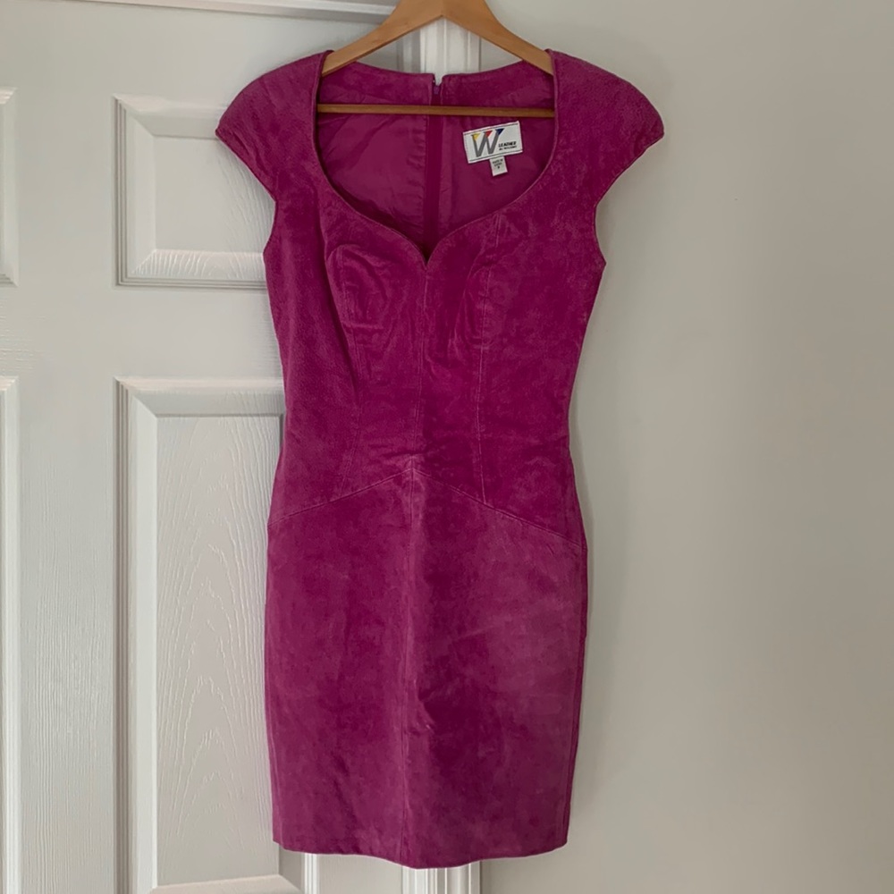 Vintage pink suede mini dress 🔥